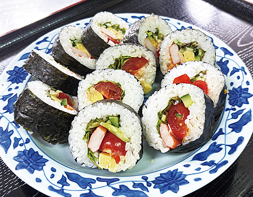 季節の野菜で作る サラダ巻き寿司